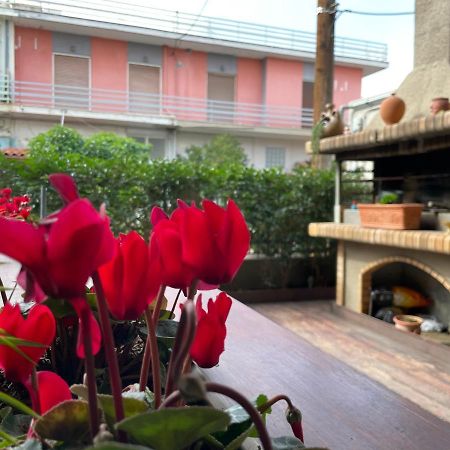 Triptolemus Stay Inn Елефсіна Екстер'єр фото