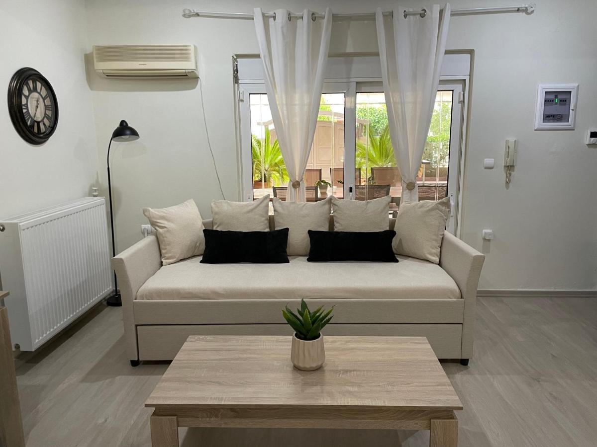 Triptolemus Stay Inn Елефсіна Екстер'єр фото