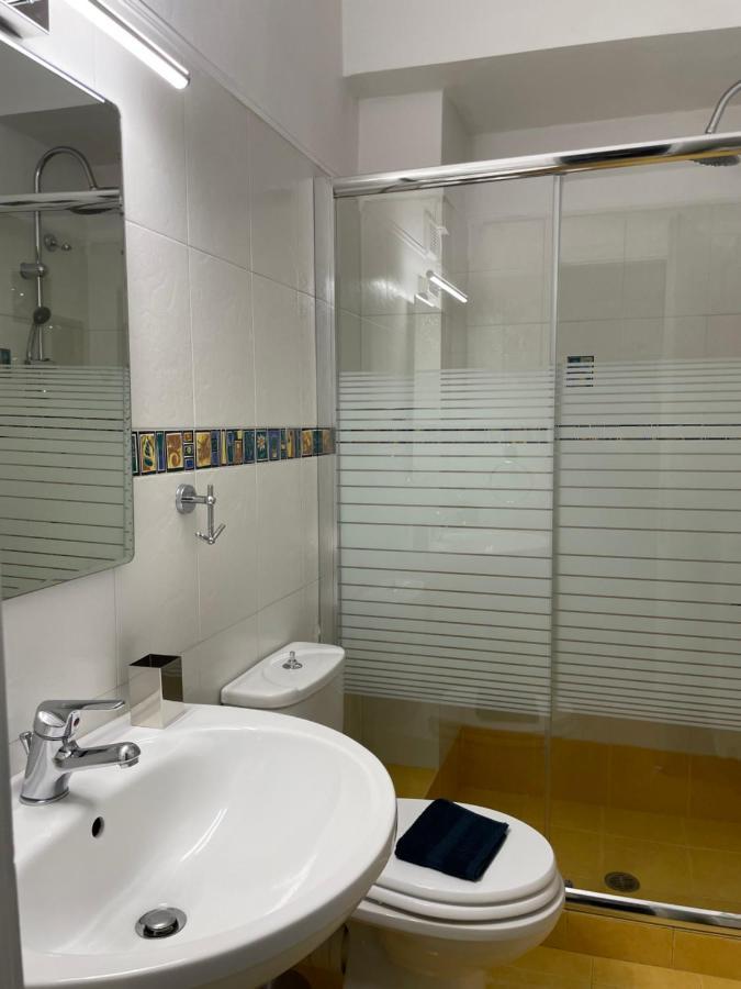 Triptolemus Stay Inn Елефсіна Екстер'єр фото